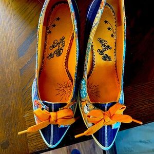 Naughty monkey heels